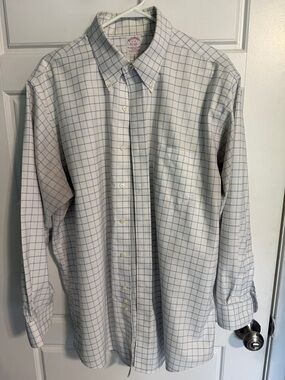 Brooks Brothers XL Classic Button-Down Check Shirt - White with Light Blue Grid